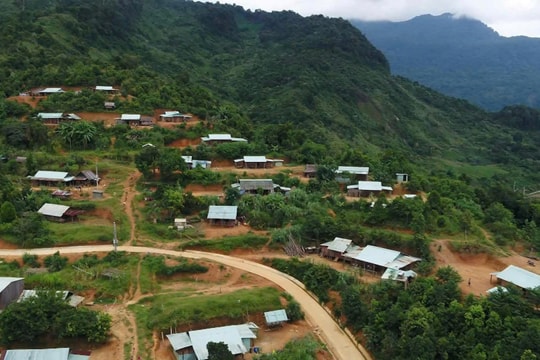 Phát triển cân bằng giữa hai vùng đông - tây - Kỳ 4: Vượt khó đi lên