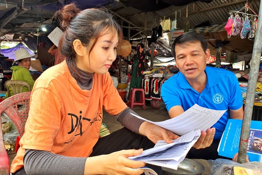 Mở rộng lưới an sinh xã hội bằng tuyên truyền chính sách