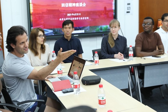 Làn sóng du học đổi hướng: Phương Tây sắp “nhường sân”?