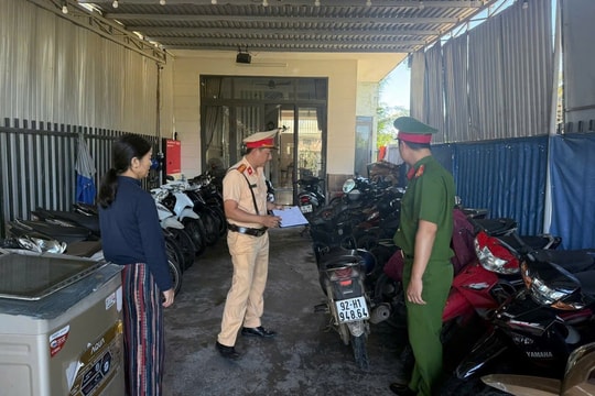 Kiểm tra vi phạm trật tự an toàn giao thông của học sinh