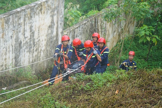 Diễn tập cứu nạn, cứu hộ ở bán đảo Sơn Trà