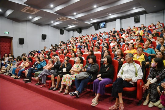 Khán giả Đà Nẵng hào hứng với tuần phim chào mừng Liên hoan phim Việt Nam lần thứ 24