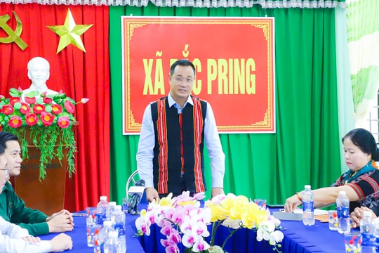 Bí thư Thành ủy Đà Nẵng Lê Ngọc Quang làm việc với Đảng ủy xã Đắc Pring và Vườn quốc gia Sông Thanh