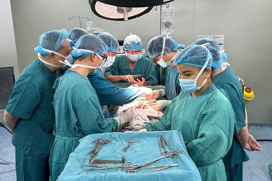 Bệnh viện Ung bướu Đà Nẵng phẫu thuật thành công ca ung thư khí quản nguyên phát hiếm gặp