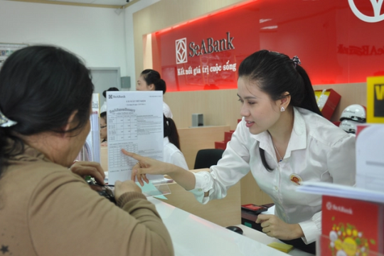 Phí thường niên thẻ tín dụng: Mức phí và cách tiết kiệm
