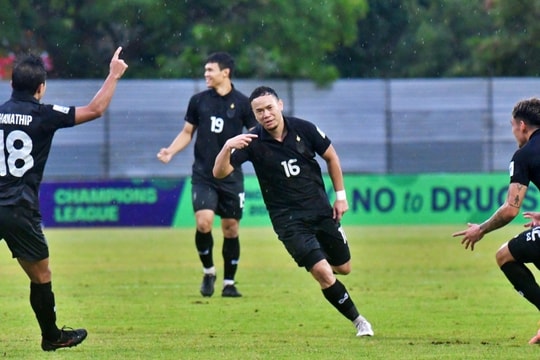 ĐT Thái Lan thắng tưng bừng 4-0, tiến gần vé Asian Cup