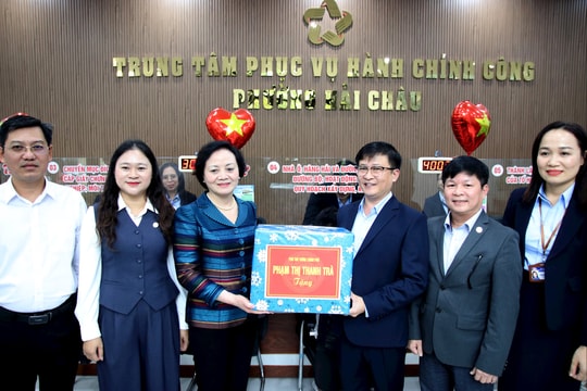 Phó Thủ tướng Chính phủ Phạm Thị Thanh Trà đến thăm, kiểm tra Trung tâm Phục vụ hành chính công phường Hải Châu