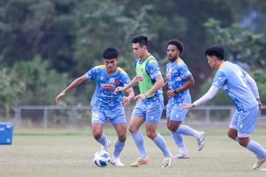 HLV Kim Sang Sik hoàn thiện vũ khí cuối, Việt Nam quyết thắng Lào