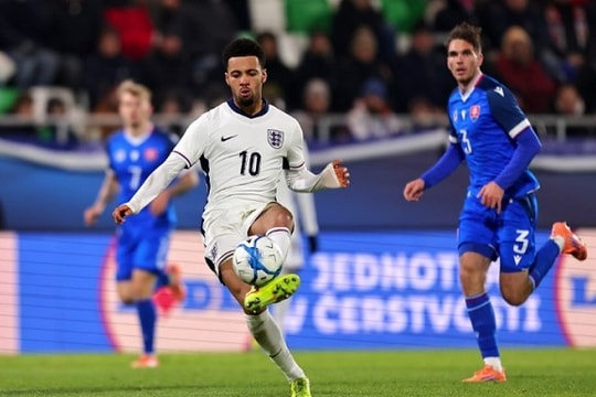 Ethan Nwaneri tỏa sáng, Arteta có thêm giải pháp cho Arsenal