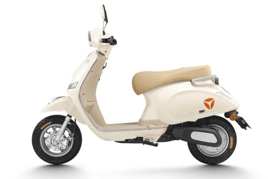 Yadea Odora S2: Thiết kế Vespa, giá giảm còn 16,5 triệu đồng
