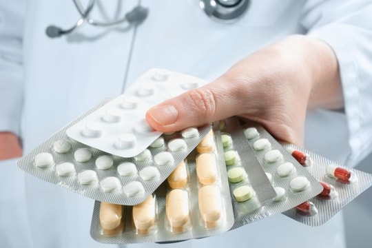 Kháng kháng sinh gây ra tình trạng khẩn cấp y tế toàn cầu