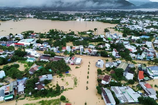 Núi trôi, đất chảy, chạy về đâu?