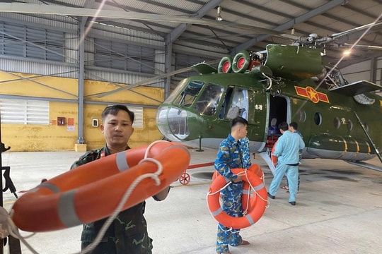 Bộ Chỉ huy Quân sự thành phố Đà Nẵng hỗ trợ hàng trăm phao cứu sinh cho tỉnh Gia Lai và Đắk Lắk