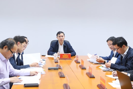 Chủ tịch UBND thành phố Phạm Đức Ấn tiếp, giải quyết các kiến nghị của công dân