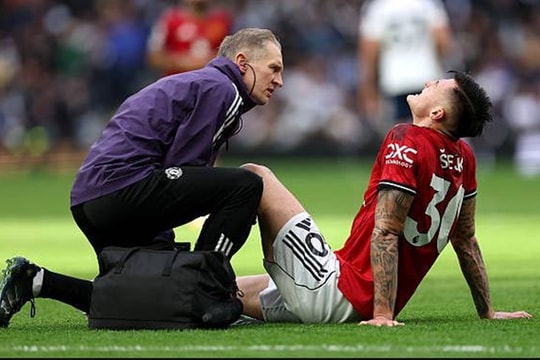 Zirkzee và cơ hội vàng bất ngờ để cứu vãn sự nghiệp ở MU