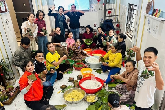 Người dân xã Hà Nha, Chiên Đàn chung tay hướng về vùng lũ