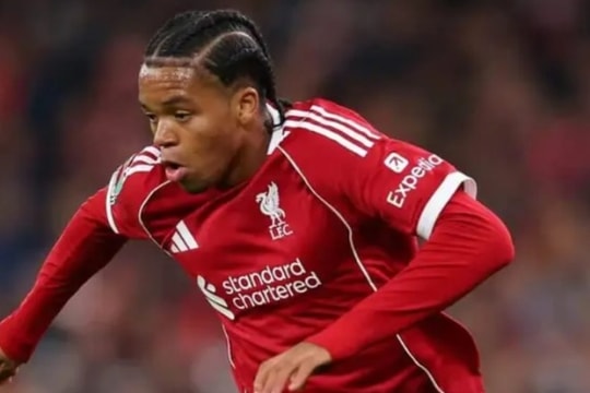 Liverpool định đoạt tương lai hai 'viên ngọc thô' Ngumoha và Nyoni