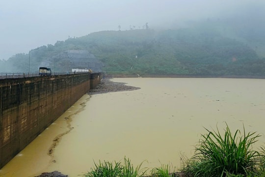 Tăng cường năng lực dự báo, cảnh báo mưa lũ lưu vực Vu Gia - Thu Bồn