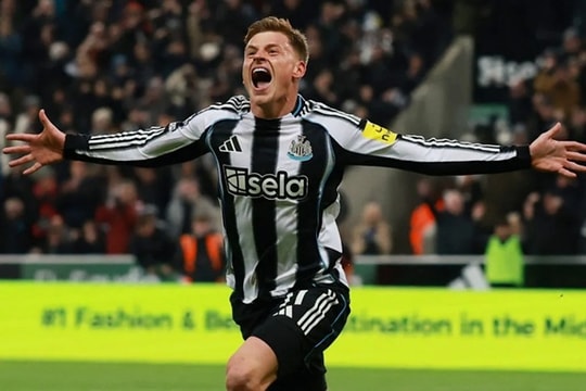 Harvey Barnes lập cú đúp, Newcastle hạ Man City ngoạn mục