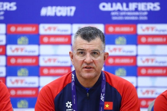 U17 Việt Nam 6-0 Singapore: HLV Roland lý giải chiến thắng