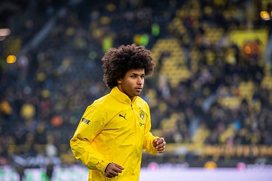 Chuyển nhượng 23/11: Adeyemi ưu tiên Arsenal, Sancho phải giảm lương