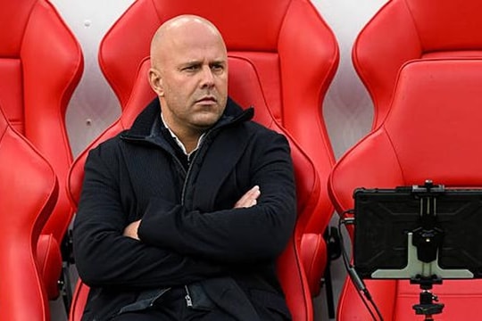 Canh bạc Szoboszlai và Isak: Sai lầm chiến thuật của Slot