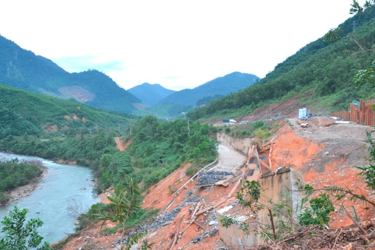 Khắc phục sạt lở trên tuyến ĐT601: Cần giải pháp lâu dài