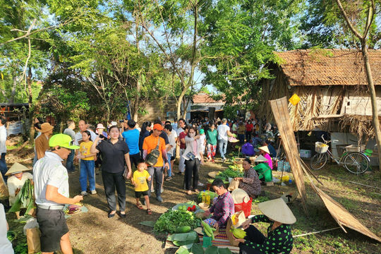 Local markets - Ideal places to discover authentic identity and culinary delights
