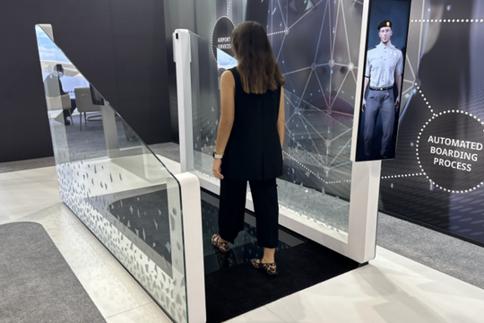 “Hành lang thông quan thần tốc” ở sân bay Indonesia