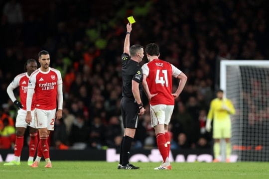 Declan Rice và thống kê 'vô hình' gây tranh cãi tại Arsenal