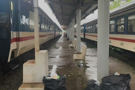 Tuy Hòa: 72 giờ trên chuyến tàu kẹt lũ và ký ức khó quên