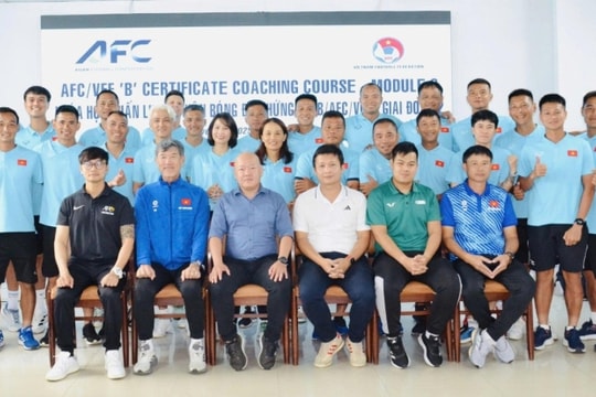 Lê Công Vinh hoàn tất bằng HLV hạng B, sẵn sàng chương mới