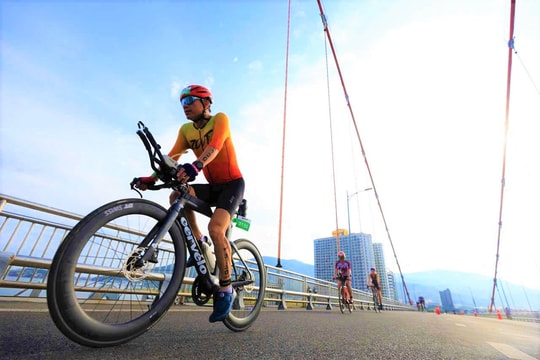 Đưa thể thao thành tích cao và kinh tế thể thao phát triển xứng tầm