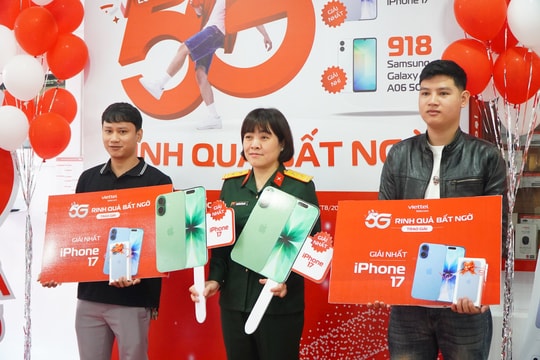 Khách hàng Viettel Đà Nẵng trúng nhiều điện thoại iPhone 17 và Samsung trong chương trình “Lướt 5G - Rinh quà bất ngờ”