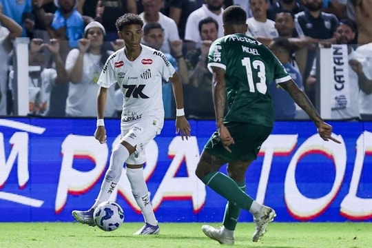 Manchester United cân nhắc chiêu mộ Robinho Jr vào tháng 1