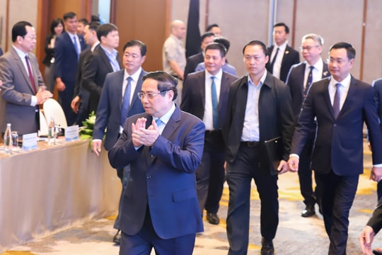 Thủ tướng Chính phủ Phạm Minh Chính dự Diễn đàn Logistics Việt Nam 2025