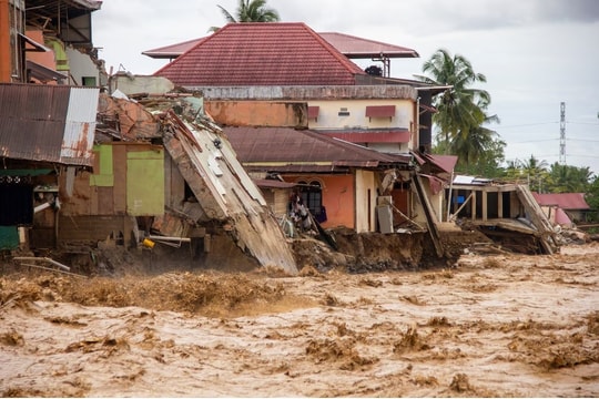Lũ dữ ở Đông Nam Á: Ít nhất 320 người thiệt mạng