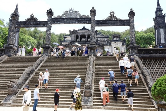 Huế: Lý giải sức hút đón gần 6 triệu lượt du khách