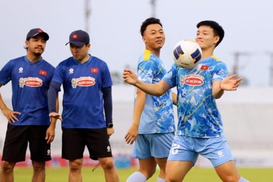 HLV Kim Sang-sik chốt đội hình U22 Việt Nam dự SEA Games 33