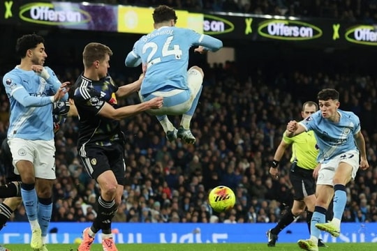 Man City 3-2 Leeds: Foden giải cứu, nỗi lo từ 2.72 xG