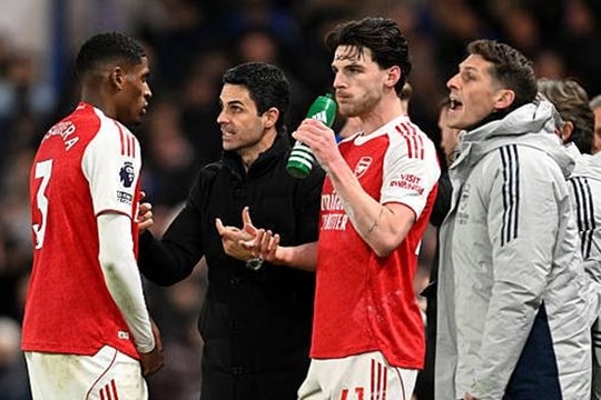 Thất bại của Arsenal vạch trần nỗi sợ hãi của Mikel Arteta