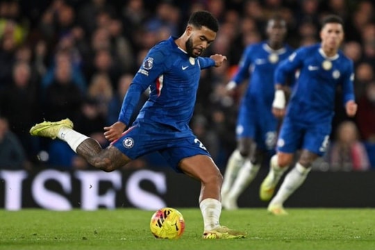 Chelsea 10 người cầm hòa Arsenal, gửi thông điệp đanh thép