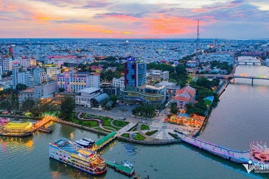 Cần Thơ: Khám phá Ninh Kiều, trái tim sôi động của Tây Đô