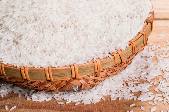 Giá lúa gạo hôm nay 3/12/2025: Nhiều loại tăng nhẹ
