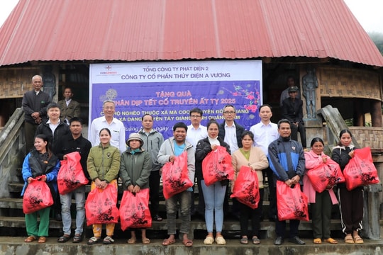 Công ty CP Thủy điện A Vương chăm lo đời sống người dân vùng dự án