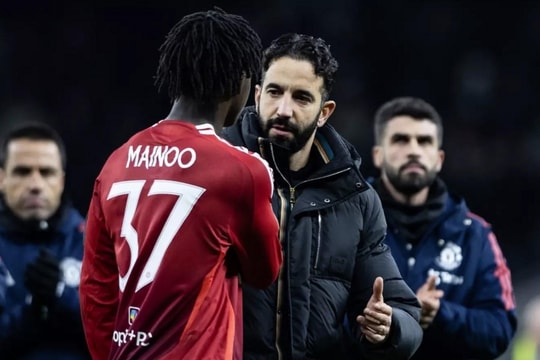 Arsenal bất ngờ nhắm sao trẻ Man Utd Kobbie Mainoo