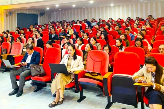 Tập huấn chương trình giáo dục phổ thông sửa đổi cho giáo viên tiểu học