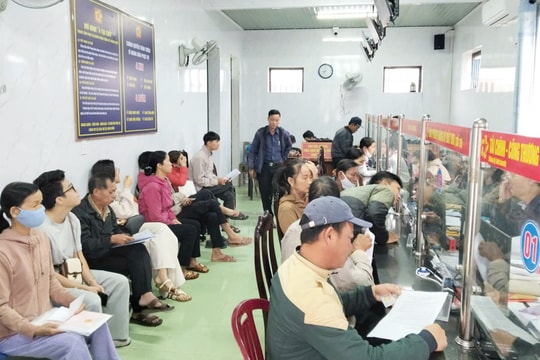 Xây dựng chính sách chi thu nhập tăng thêm cho cán bộ, công chức, viên chức: Động viên tương xứng với hiệu quả công việc