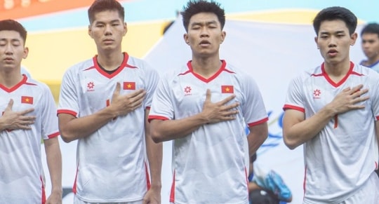 U22 Việt Nam thắng U22 Lào: 3 điểm và nỗi lo từ chuyên gia