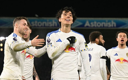 Chelsea thua sốc 1-3 Leeds sau sai lầm chí mạng của Tosin
